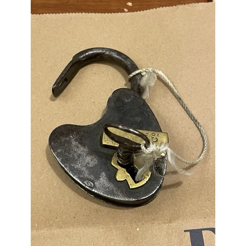 Antique Davenport Mallory Padlock Lock D.M &‎ Co With Key Iron